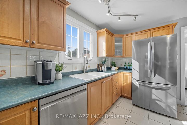 Photo 17 at 145 Switzer Drive, Centennial, Oshawa