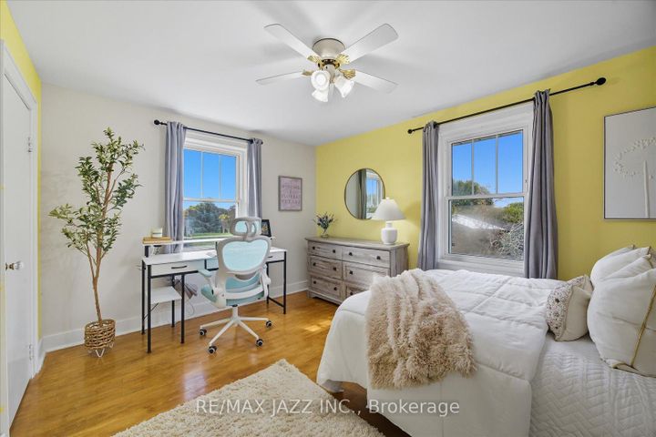 Photo 26 at 145 Switzer Drive, Centennial, Oshawa