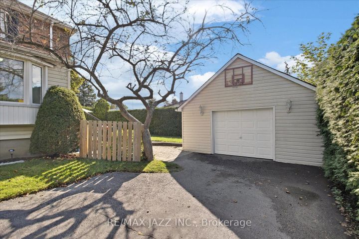 Photo 39 at 145 Switzer Drive, Centennial, Oshawa