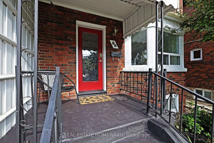 Photo 2 at 86 Floyd Avenue, Broadview North, Toronto