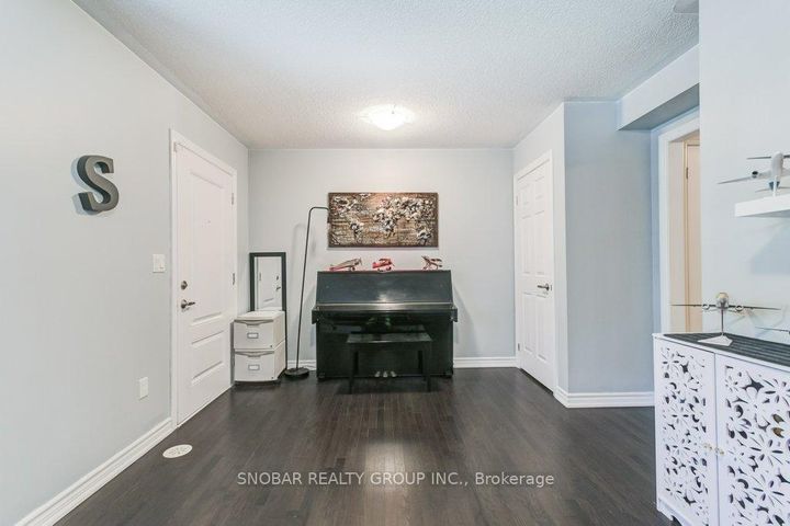 Photo 5 at 5 - 3170 Boxford Crescent, Churchill Meadows, Mississauga