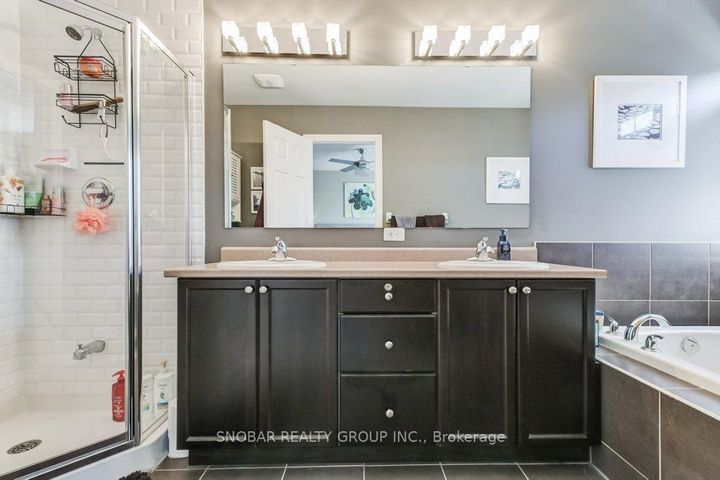Photo 26 at 5 - 3170 Boxford Crescent, Churchill Meadows, Mississauga