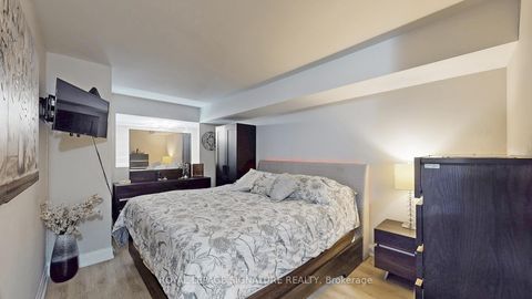 Photo 14 at 105 - 12 Woodstream Boulevard, Vaughan Grove, Vaughan
