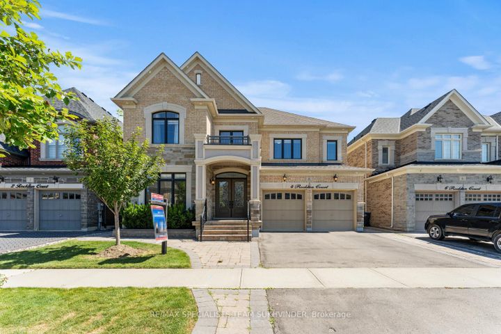 Photo 1 at 4 Rockton Court, Toronto Gore Rural Estate, Brampton