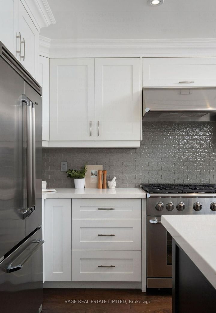 Photo 9 at 3 Fairfield Road, Mount Pleasant East, Toronto