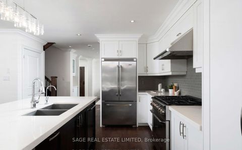 Photo 10 at 3 Fairfield Road, Mount Pleasant East, Toronto