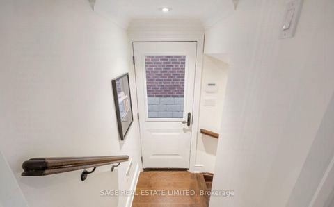 Photo 32 at 3 Fairfield Road, Mount Pleasant East, Toronto