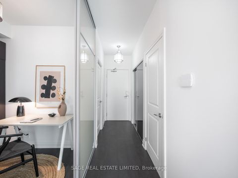 Photo 2 at 1708 - 530 St Clair Avenue W, Cedarvale, Toronto