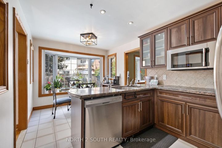 Photo 12 at 18 Mitchell Avenue, Heart Lake West, Brampton