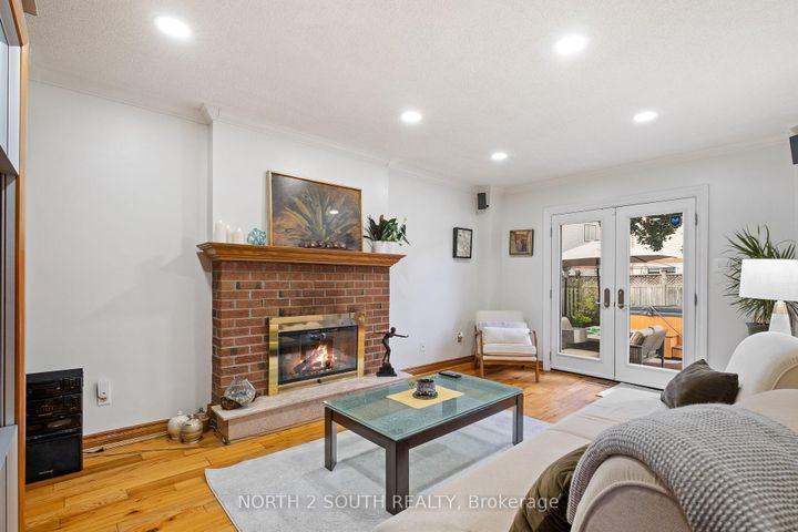 Photo 37 at 18 Mitchell Avenue, Heart Lake West, Brampton