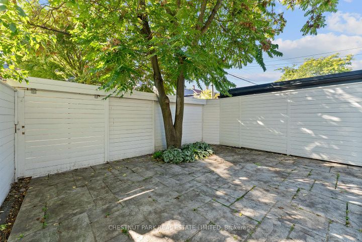Photo 14 at 82 Robert Street, University, Toronto
