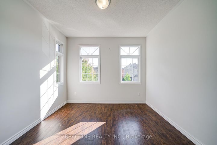 Photo 25 at 32 Frobisher Street, Langstaff, Richmond Hill
