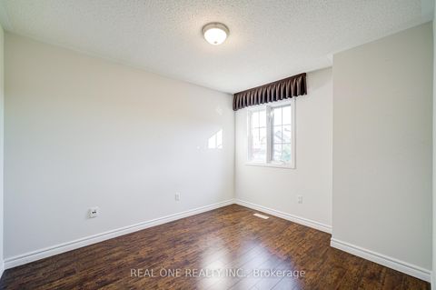 Photo 28 at 32 Frobisher Street, Langstaff, Richmond Hill Photo 28 at 32 Frobisher Street, Langstaff, Richmond Hill