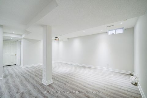 Photo 32 at 32 Frobisher Street, Langstaff, Richmond Hill Photo 32 at 32 Frobisher Street, Langstaff, Richmond Hill