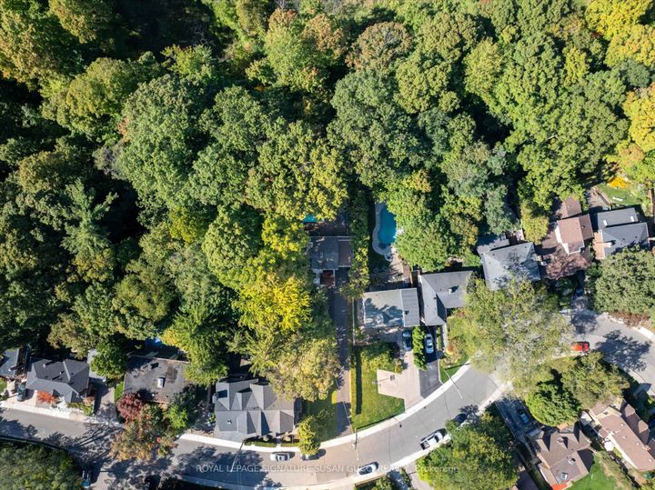 Photo 5 at 34 Glenwood Crescent, Parkview, Toronto