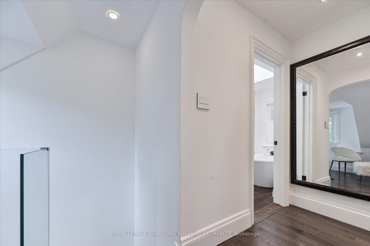 Photo 21 at 34 Glenwood Crescent, Parkview, Toronto