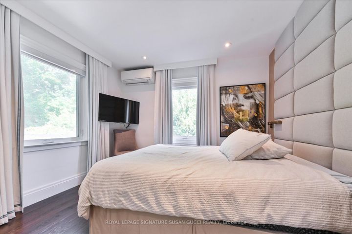 Photo 22 at 34 Glenwood Crescent, Parkview, Toronto