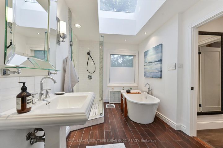 Photo 26 at 34 Glenwood Crescent, Parkview, Toronto
