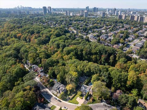 Photo 1 at 34 Glenwood Crescent, Parkview, Toronto