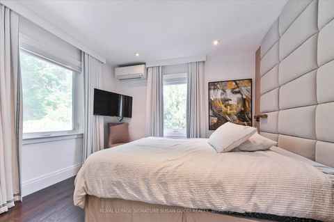 Photo 22 at 34 Glenwood Crescent, Parkview, Toronto