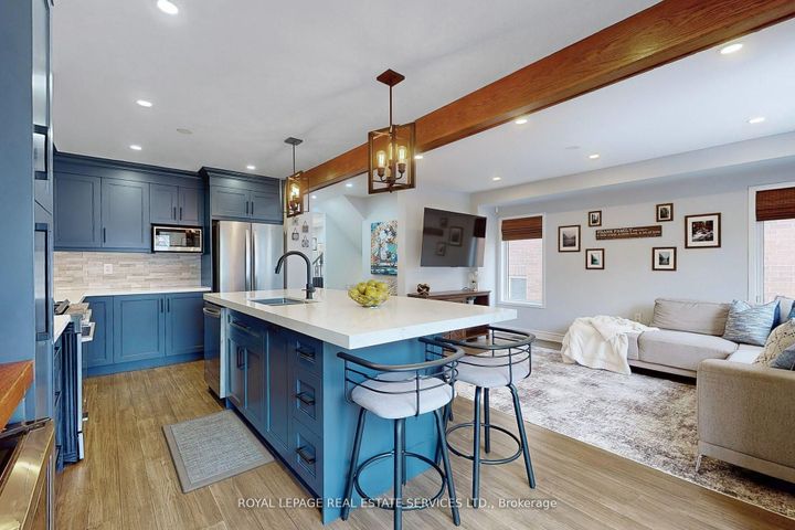 Photo 11 at 4830 Thomas Alton Boulevard, Alton, Burlington
