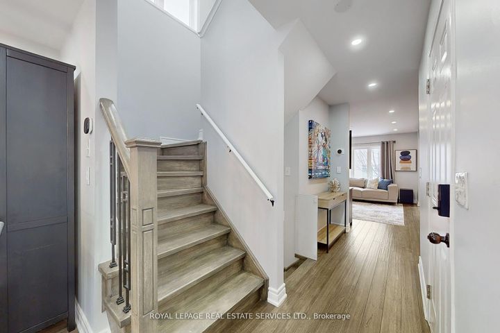 Photo 18 at 4830 Thomas Alton Boulevard, Alton, Burlington