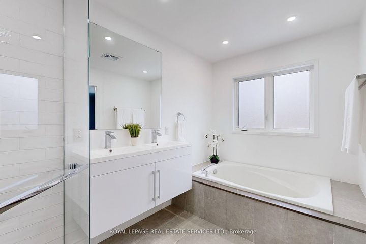 Photo 22 at 4830 Thomas Alton Boulevard, Alton, Burlington