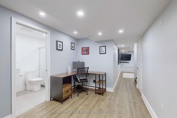 Photo 30 at 4830 Thomas Alton Boulevard, Alton, Burlington