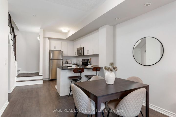 Photo 5 at 6 - 135 Long Branch Avenue, Long Branch, Toronto