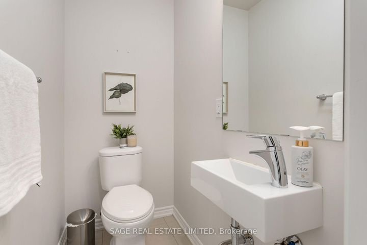 Photo 10 at 6 - 135 Long Branch Avenue, Long Branch, Toronto