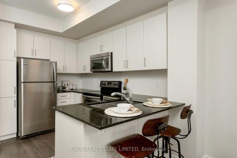 Photo 7 at 6 - 135 Long Branch Avenue, Long Branch, Toronto
