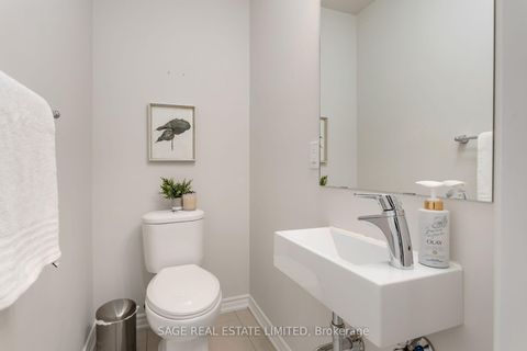 Photo 10 at 6 - 135 Long Branch Avenue, Long Branch, Toronto Photo 10 at 6 - 135 Long Branch Avenue, Long Branch, Toronto