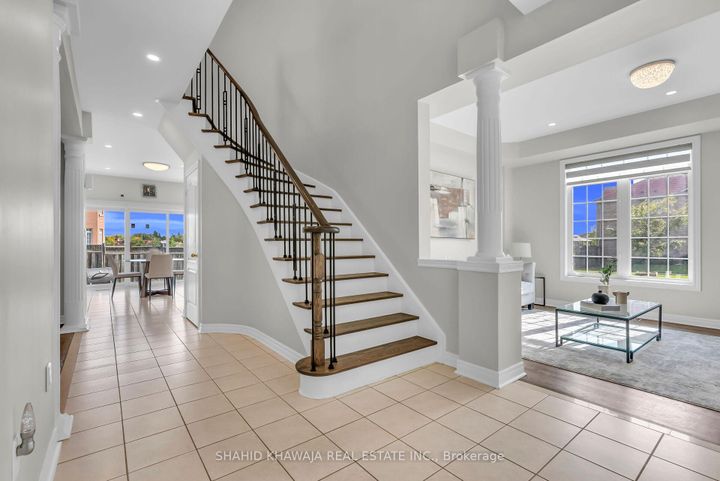 Photo 18 at 4839 Marble Arch Mews, Churchill Meadows, Mississauga