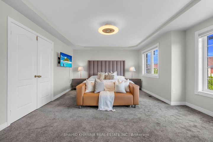 Photo 22 at 4839 Marble Arch Mews, Churchill Meadows, Mississauga