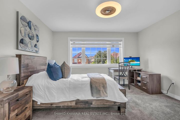 Photo 27 at 4839 Marble Arch Mews, Churchill Meadows, Mississauga