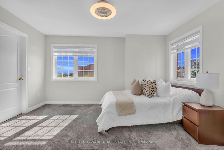 Photo 28 at 4839 Marble Arch Mews, Churchill Meadows, Mississauga