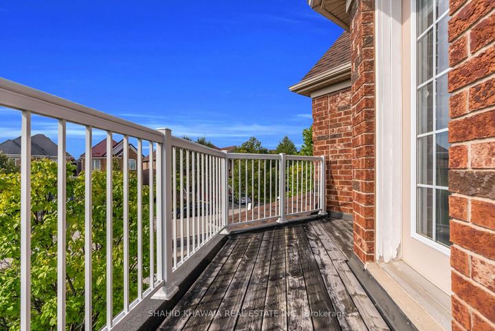 Photo 32 at 4839 Marble Arch Mews, Churchill Meadows, Mississauga