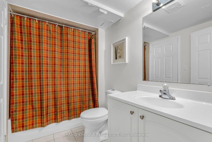 Photo 43 at 4839 Marble Arch Mews, Churchill Meadows, Mississauga