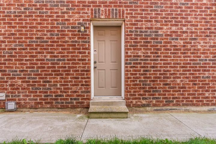 Photo 44 at 4839 Marble Arch Mews, Churchill Meadows, Mississauga