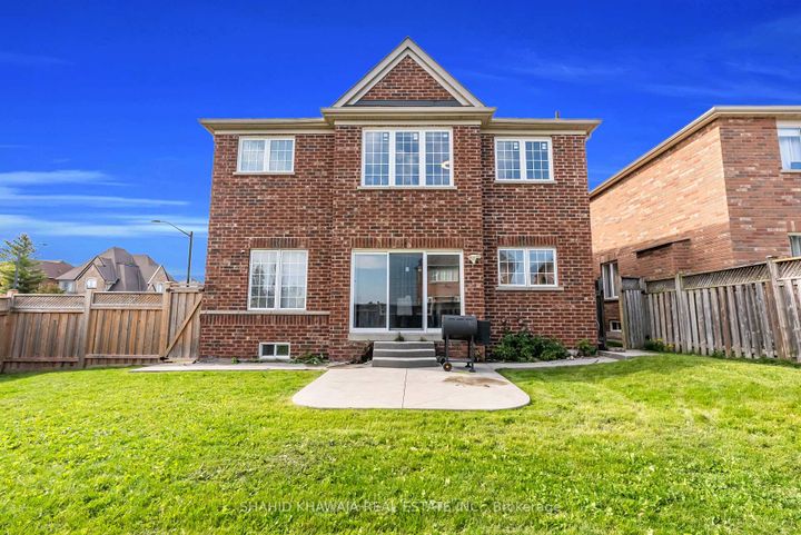 Photo 46 at 4839 Marble Arch Mews, Churchill Meadows, Mississauga