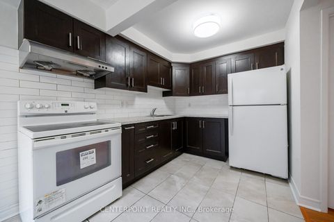 Photo 10 at 42 Sego Royal Way, Hillcrest Village, Toronto