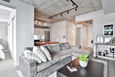 Photo 7 at 915 - 39 Brant Street, Waterfront Communities C1, Toronto