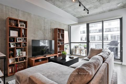 Photo 8 at 915 - 39 Brant Street, Waterfront Communities C1, Toronto
