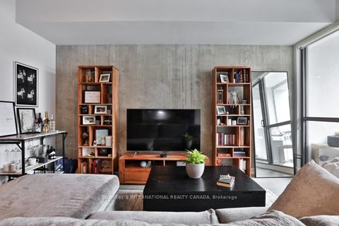 Photo 9 at 915 - 39 Brant Street, Waterfront Communities C1, Toronto