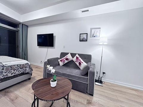 Photo 2 at 2108 - 12 York Street, Waterfront Communities C1, Toronto