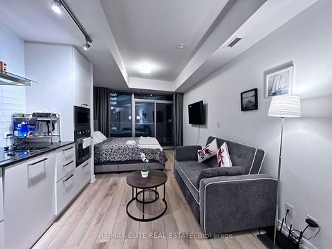 Photo 9 at 2108 - 12 York Street, Waterfront Communities C1, Toronto