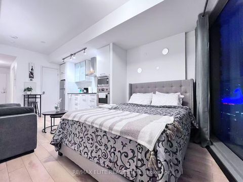 Photo 12 at 2108 - 12 York Street, Waterfront Communities C1, Toronto