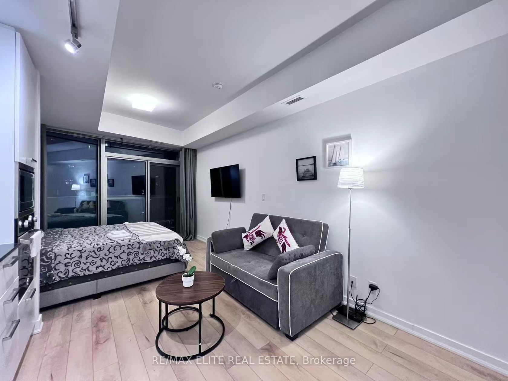2108 - 12 York Street, Waterfront Communities C1, Toronto 