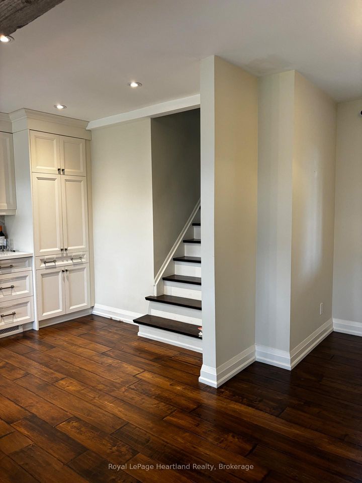 Photo 12 at 15 SCARBOROUGH HEIGHTS Boulevard, Cliffcrest, Toronto