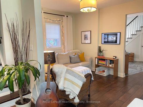Photo 10 at 15 SCARBOROUGH HEIGHTS Boulevard, Cliffcrest, Toronto